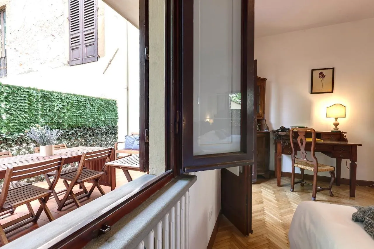 Alfani Deluxe Apartment By Mamo Florence